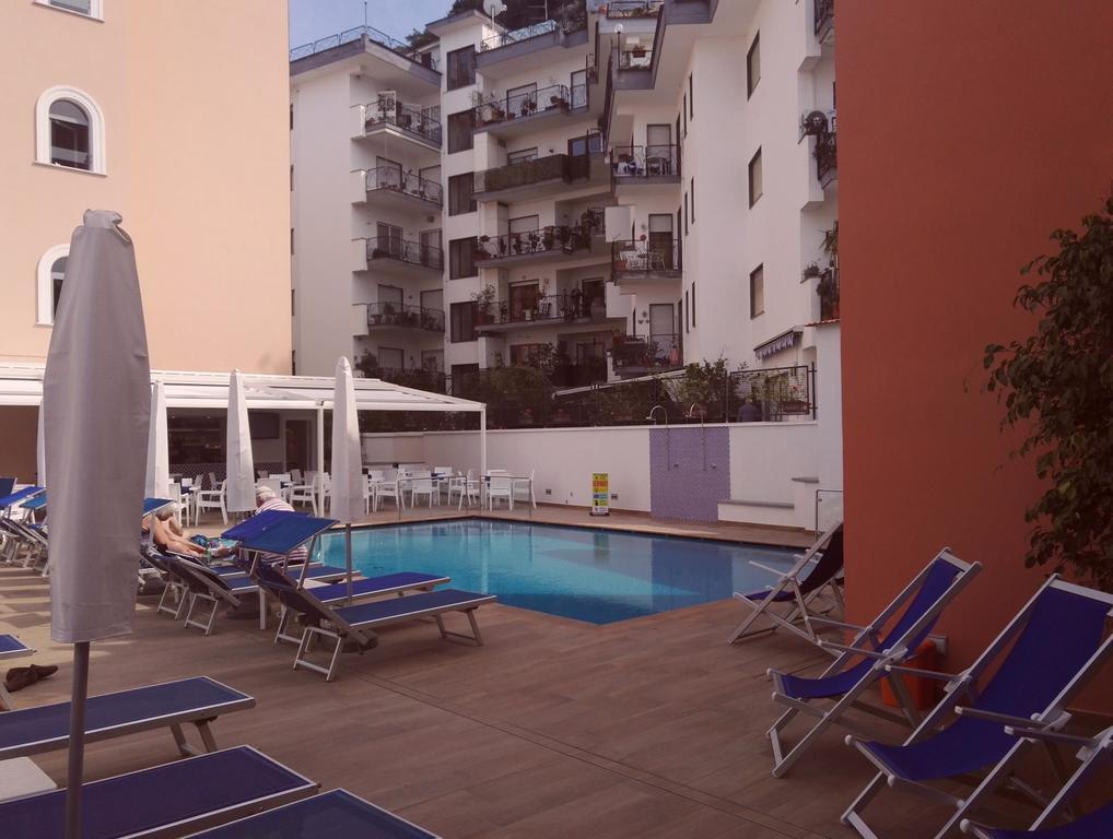 Hotel Villa Maria Sorrento Eksteriør billede
